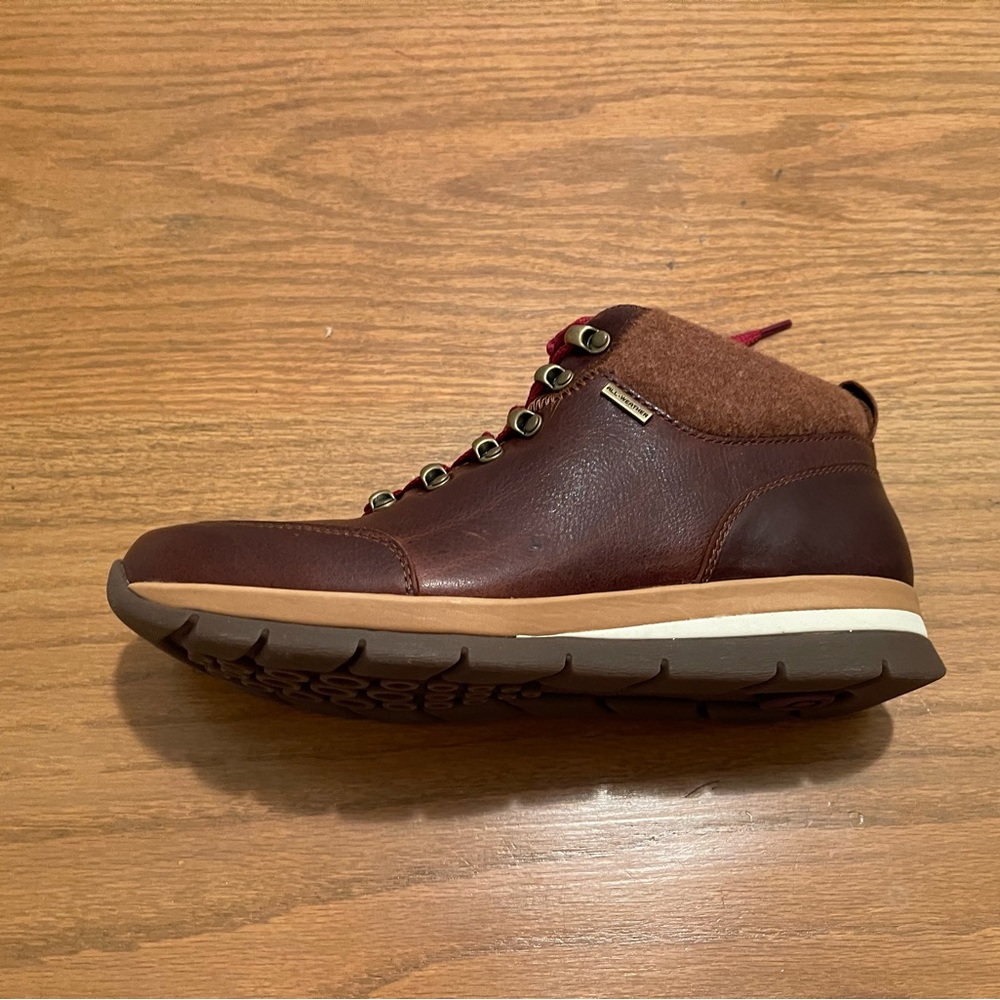 Bionica boots 🥾 NWT - Picture 5 of 6